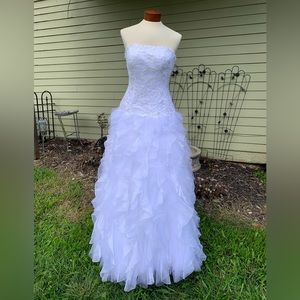 Monique Luo CH515 Wedding Dress David’s Bridal Wedding Dress Size 6